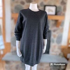 Zenana Outfitters sweatshirt dress size M/L with pockets
